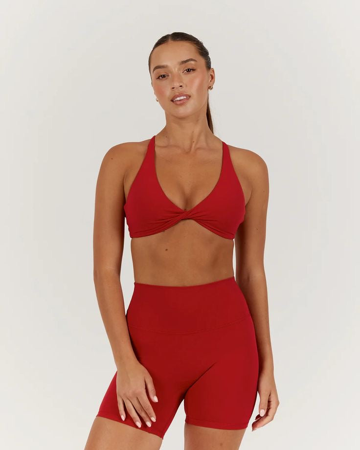 Sporta krūšturis ar apkakli muguras daļā