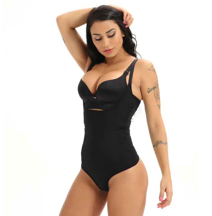 Korekcijas bodijs ar rāvējslēdzēja aizdari ķermeņa veidošanai